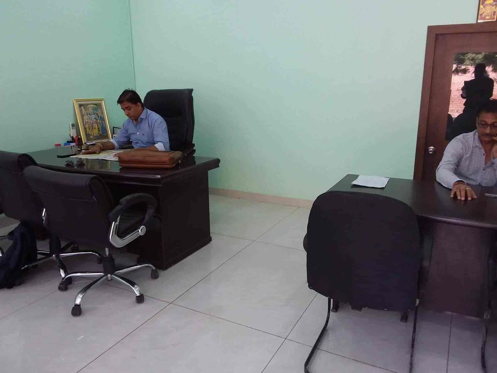 photo-0