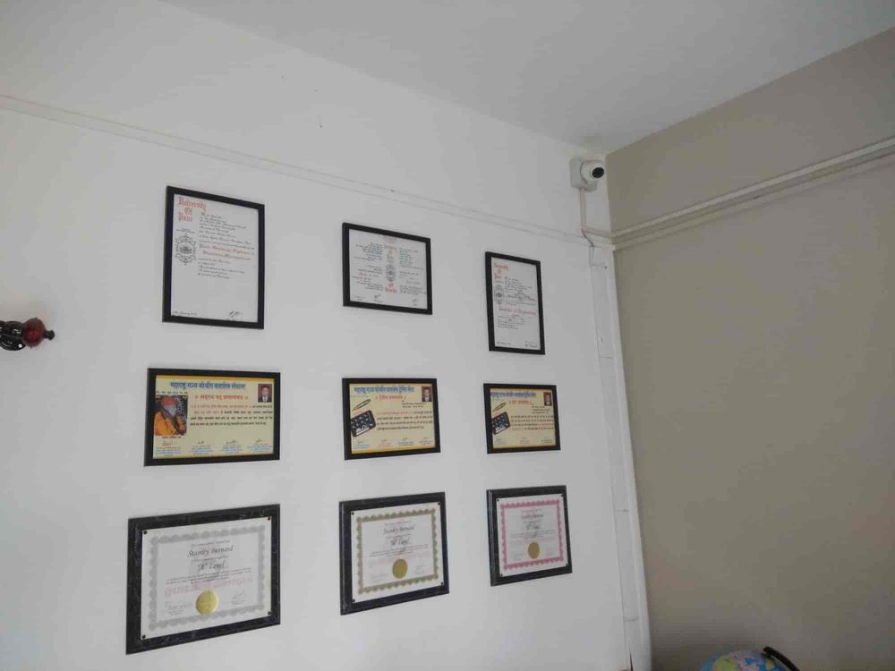 photo-0