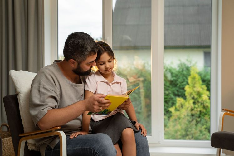 Storytelling Online for Kids