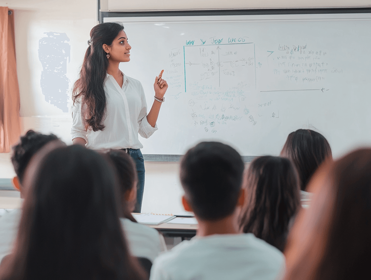 50+ Presentation Topics for Students – Tips, Ideas & Guidance