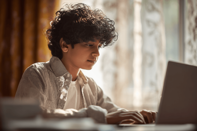 Online English Tuition with PlanetSpark