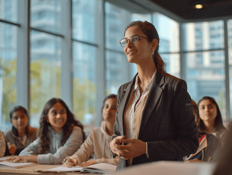 Mastering Body Language in Communication for Professionals