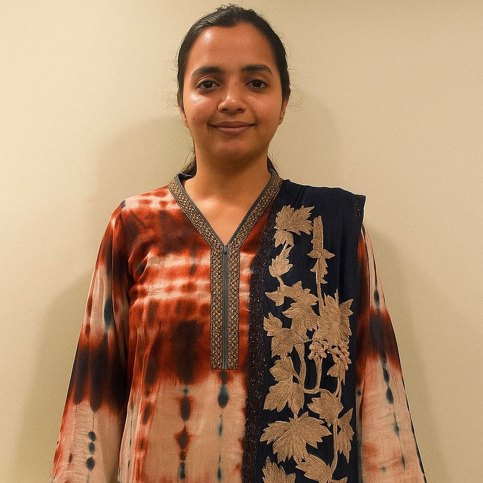 Ishrat Nadksr