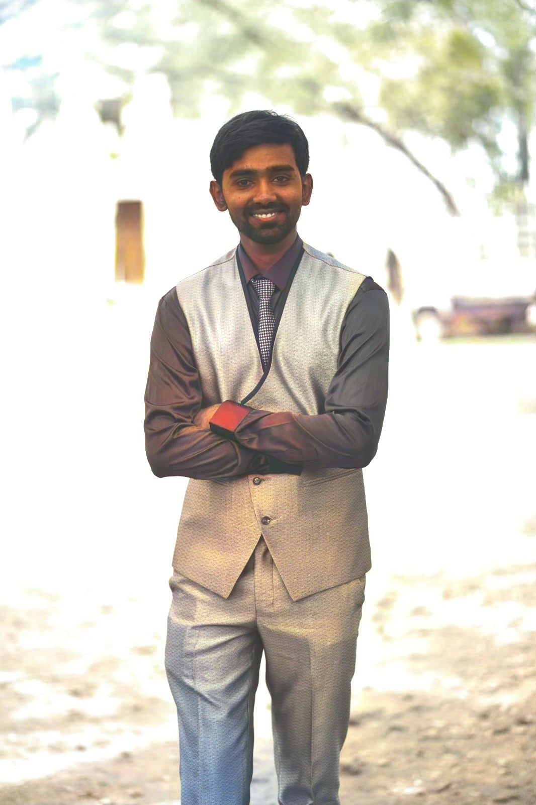 Karkuvel Raja