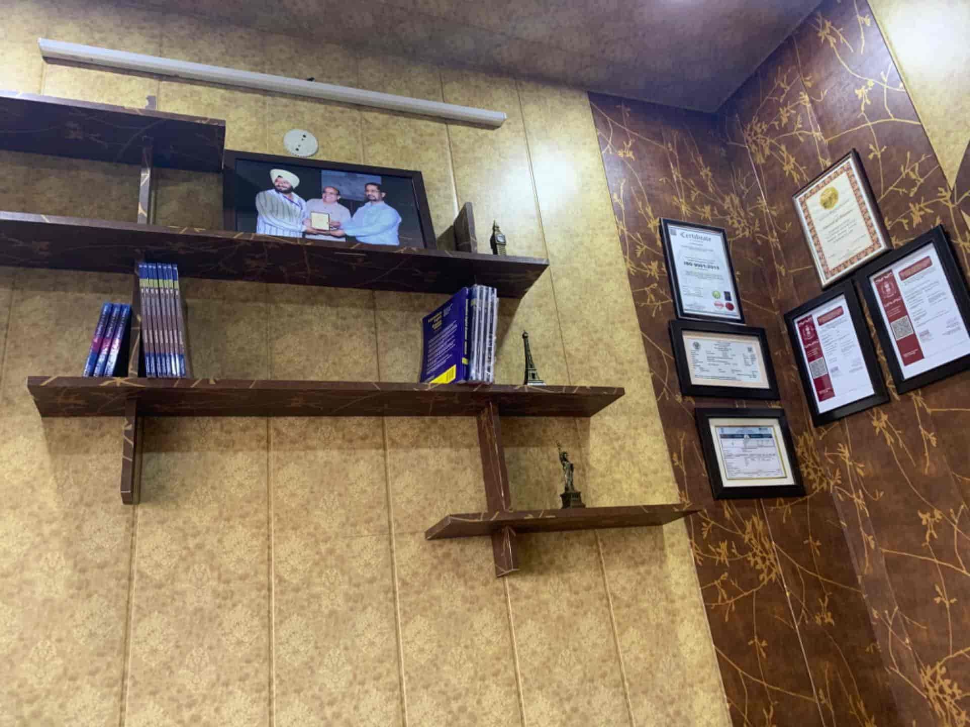 photo-0