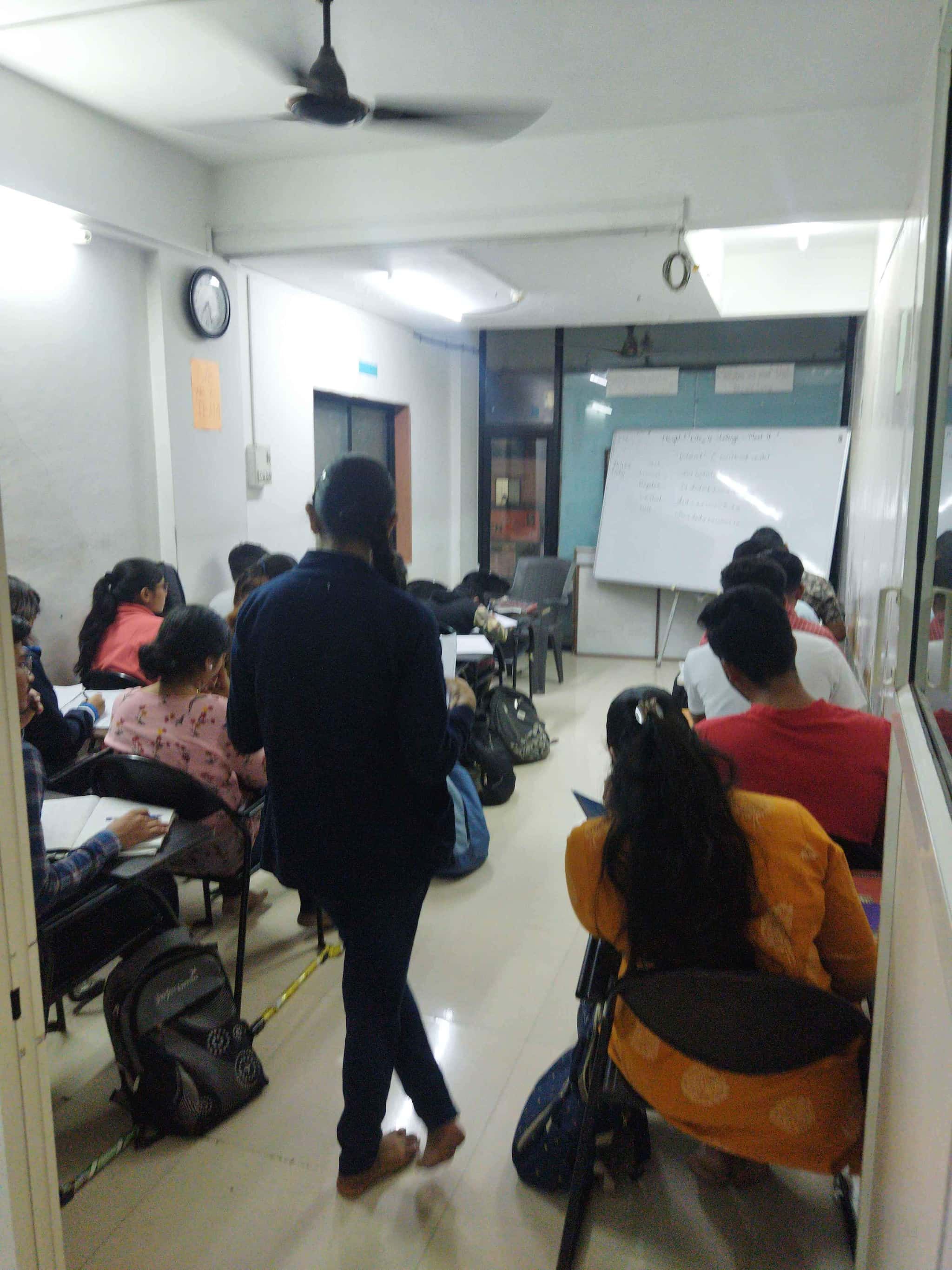Dambelkar's Spoken English Classes