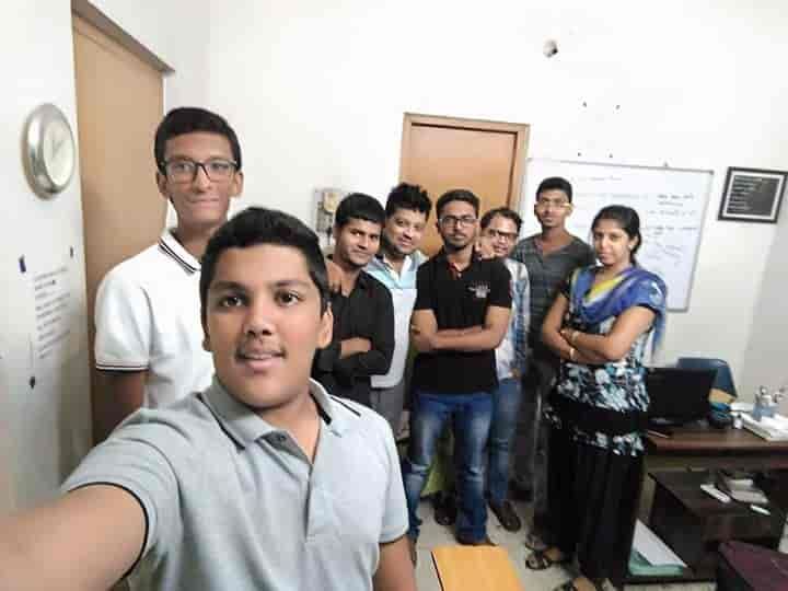 photo-0